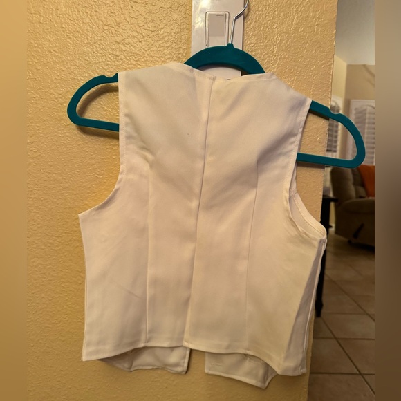 Vintage White Vest - Picture 2 of 3